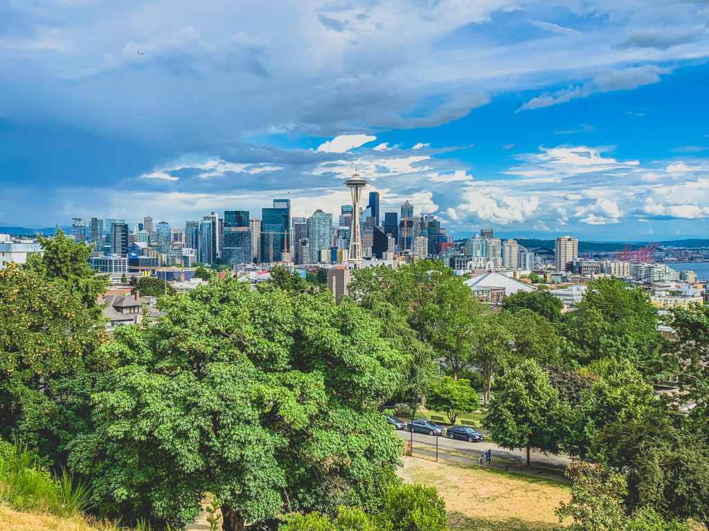 The ULTIMATE Seattle guide. Make your trip perfect by reading about what to do, where to stay and why you only need one day in Seattle. #Seattle #SeattleTrip #TravelGuide #WestCoastTravel #TravelTips