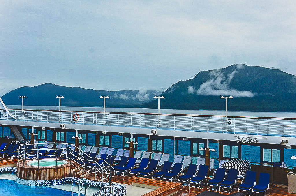 Are you planning an Alaskan cruise? The choices can be overwhelming. This post will tell you what you need to know to help you narrow down the choices and pick the perfect cruise. #Alaska #Cruising #AlaskanCruise #TravelTricks #TravelTips #Travel